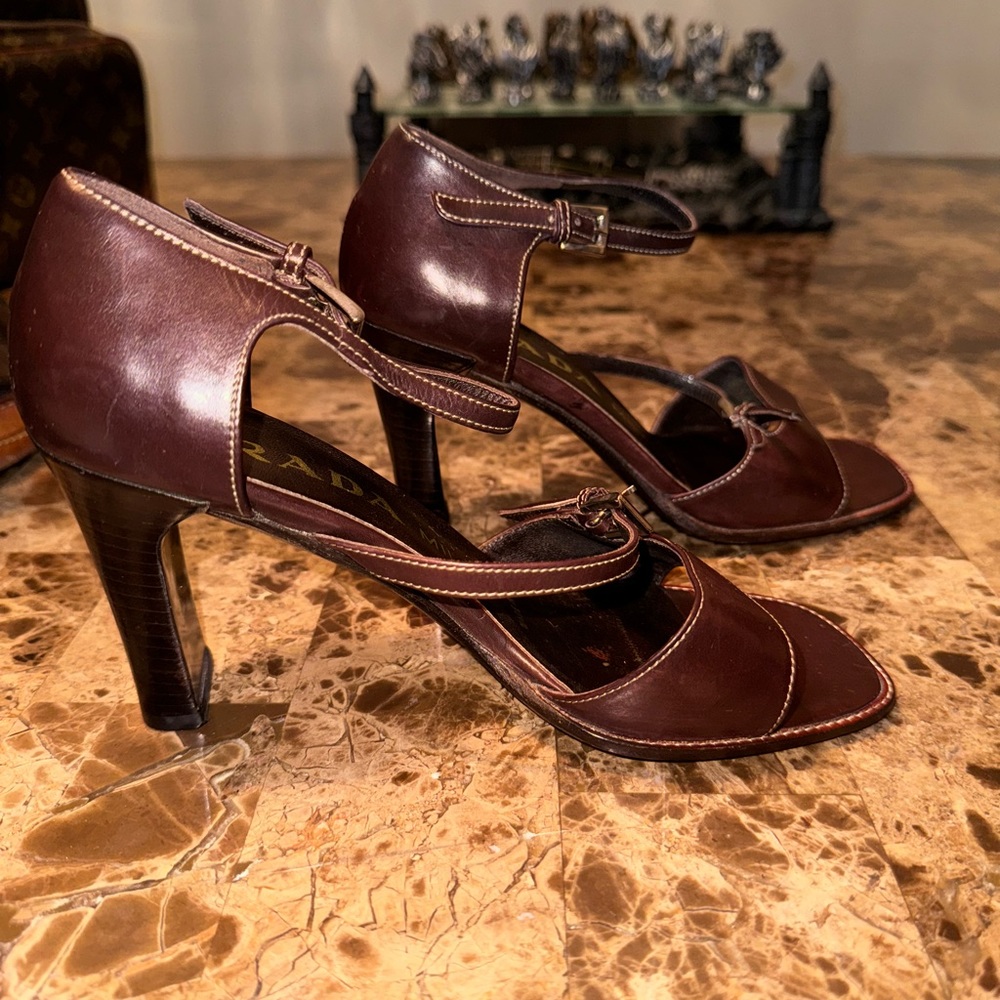 Vintage Prada Heels. - Picture 2 of 6